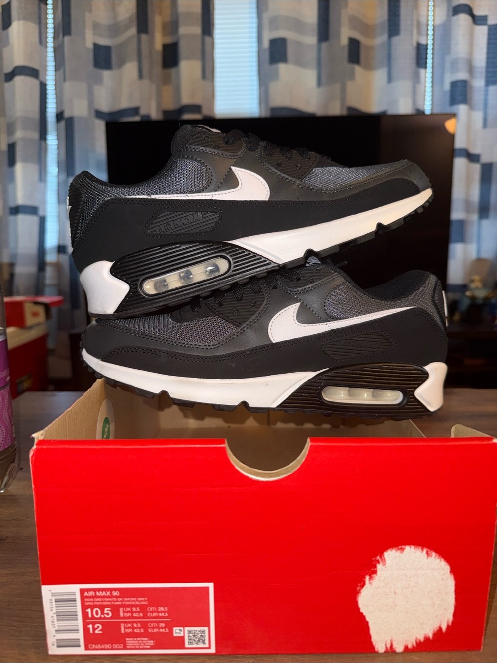 Nike Black and White Air Max Men's Sneakers